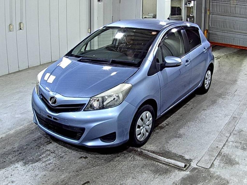 TOYOTA VITZ