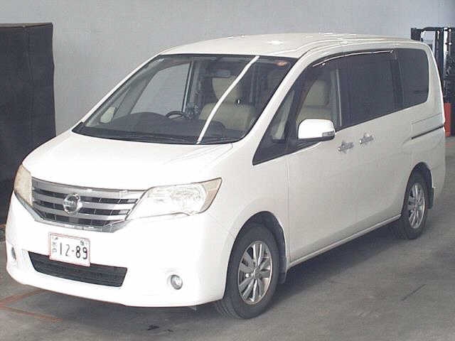 NISSAN SERENA