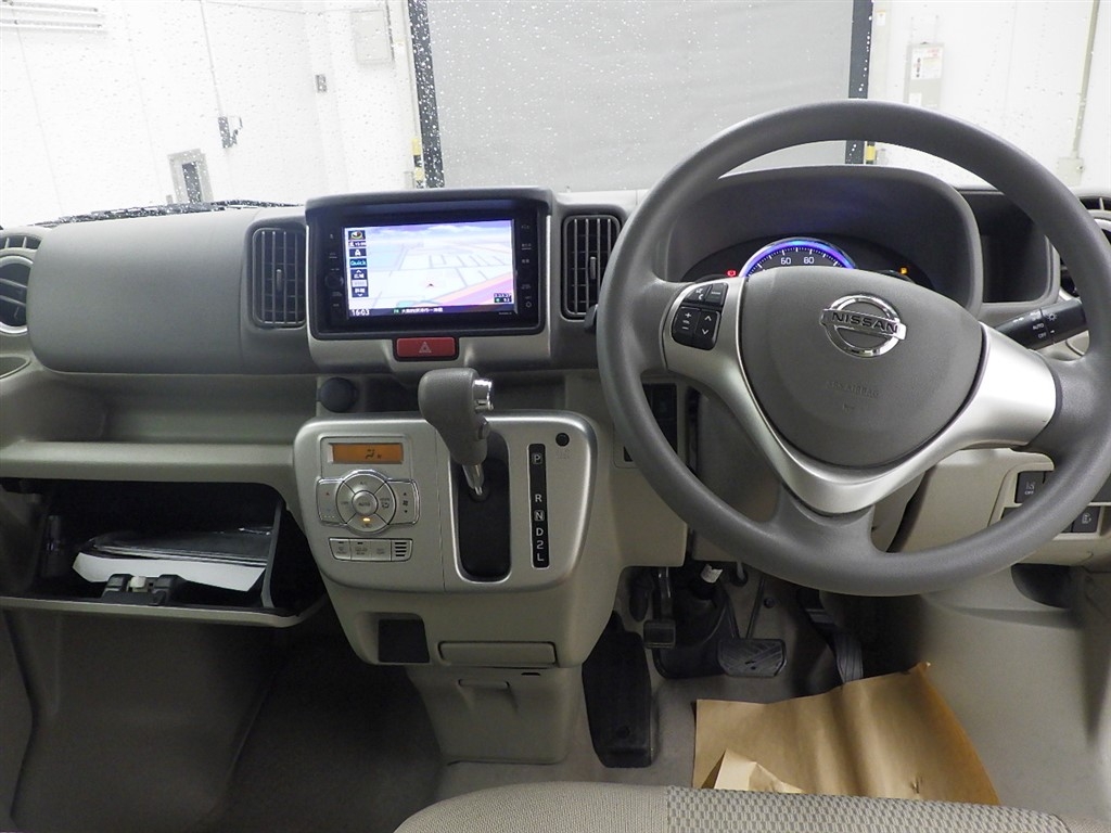 NISSAN NV100 CLIPPER