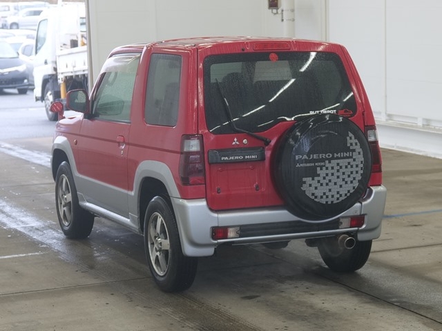 MITSUBISHI PAJERO MINI