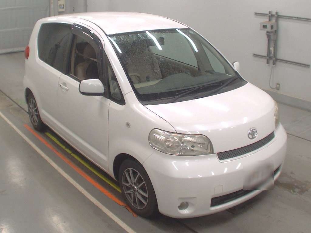 TOYOTA PORTE