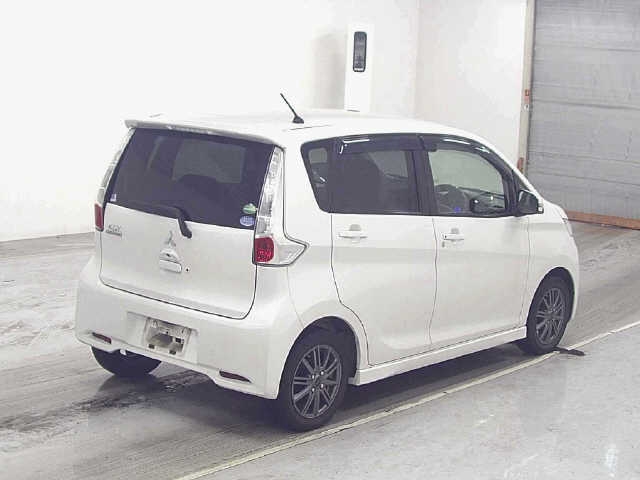 MITSUBISHI EK CUSTOM