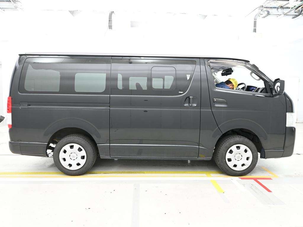 TOYOTA REGIUS ACE
