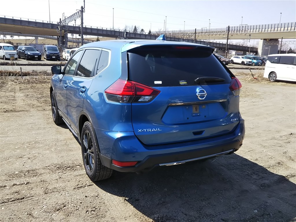 NISSAN X-TRAIL