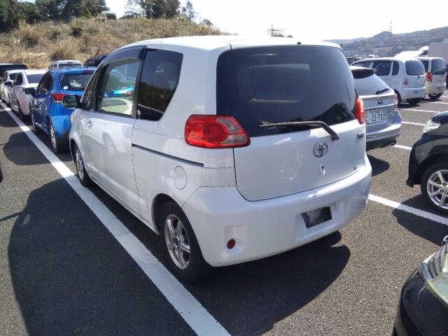 TOYOTA PORTE