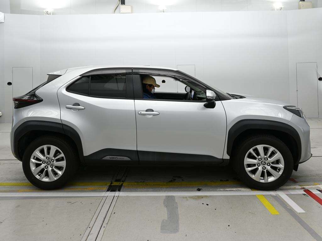 TOYOTA YARIS CROSS