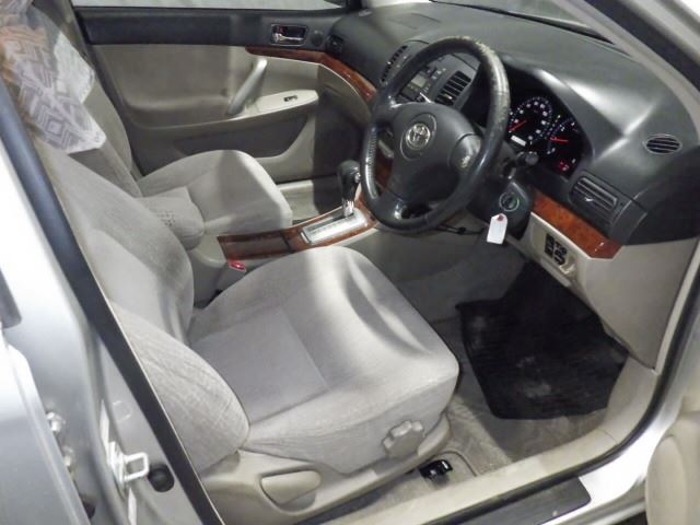 TOYOTA PREMIO