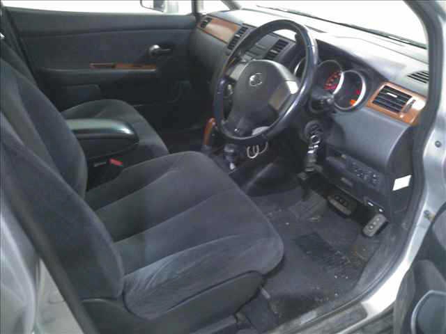 NISSAN TIIDA LATIO
