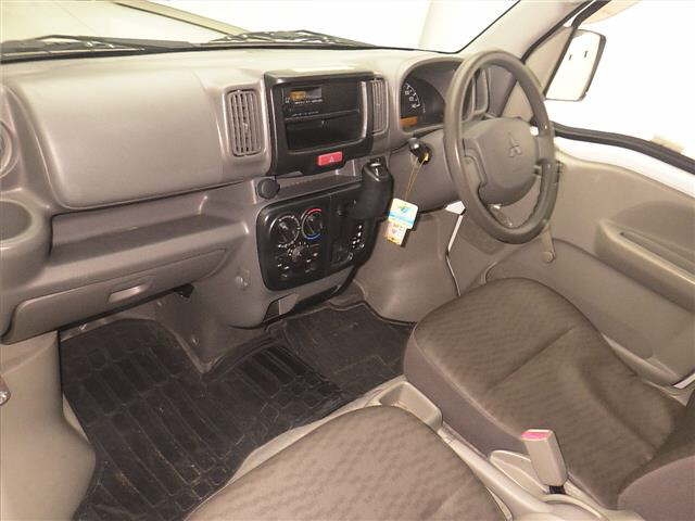 MITSUBISHI MINICAB
