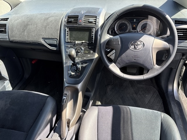 TOYOTA BLADE
