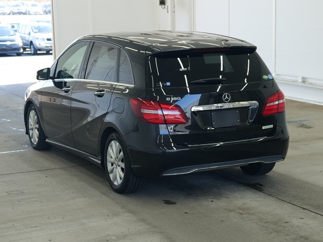 MERCEDES-BENZ B-CLASS