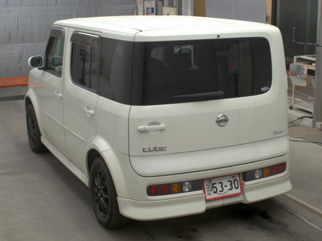NISSAN CUBE