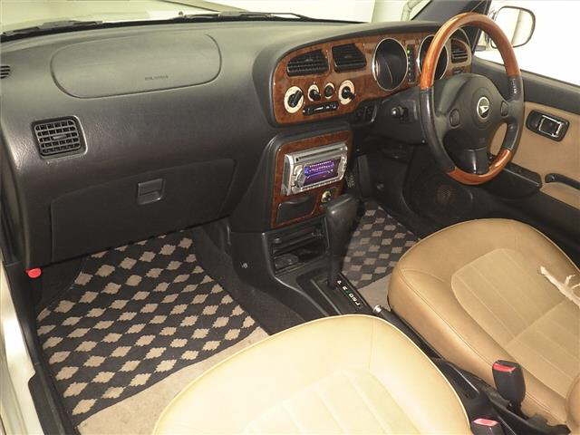 DAIHATSU MIRA GINO