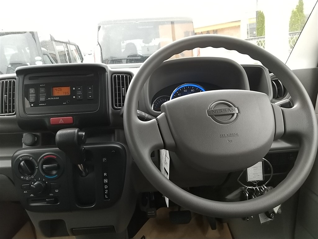 NISSAN NV100 CLIPPER