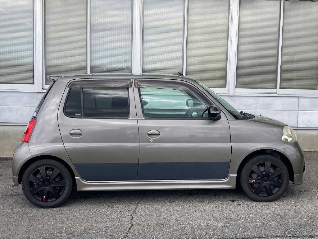 DAIHATSU ESSE