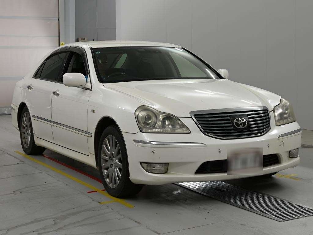 TOYOTA CROWN MAJESTA