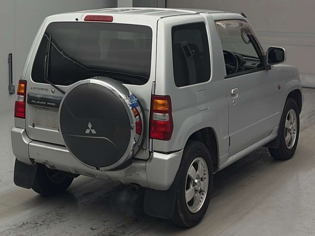 MITSUBISHI PAJERO MINI