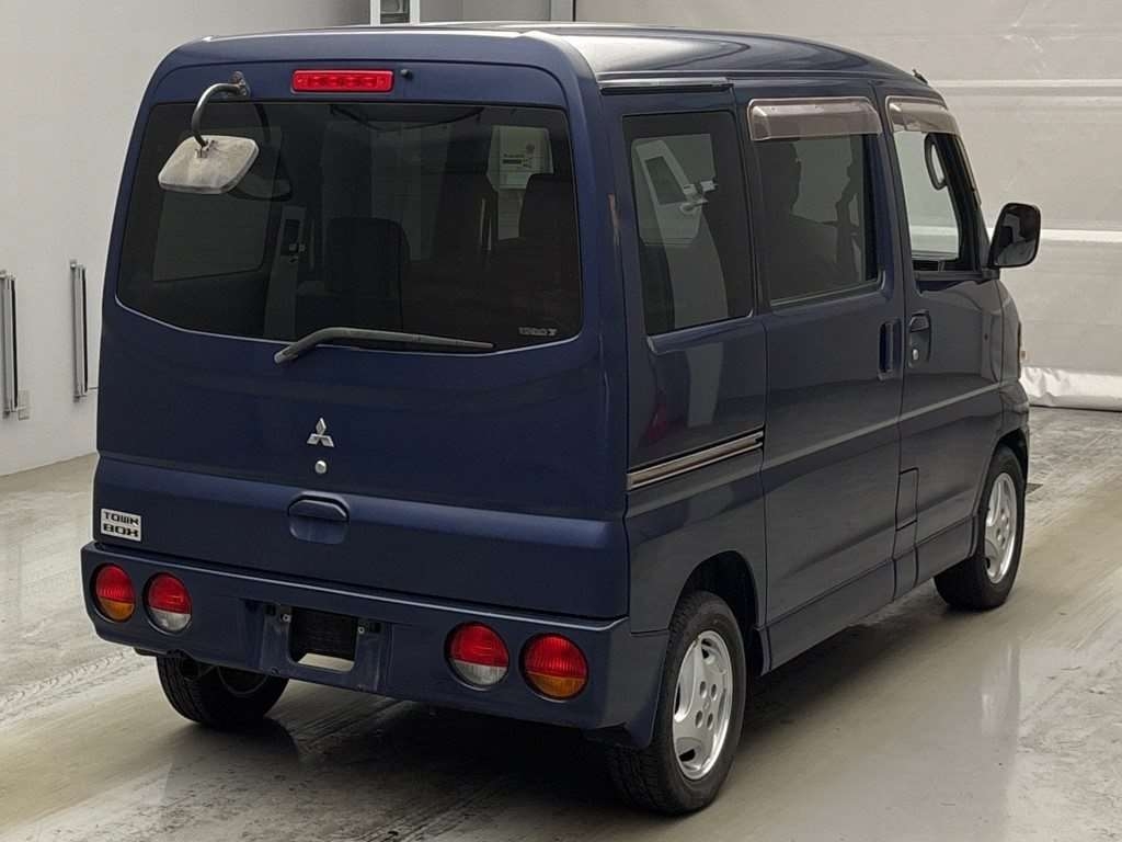 MITSUBISHI TOWN BOX