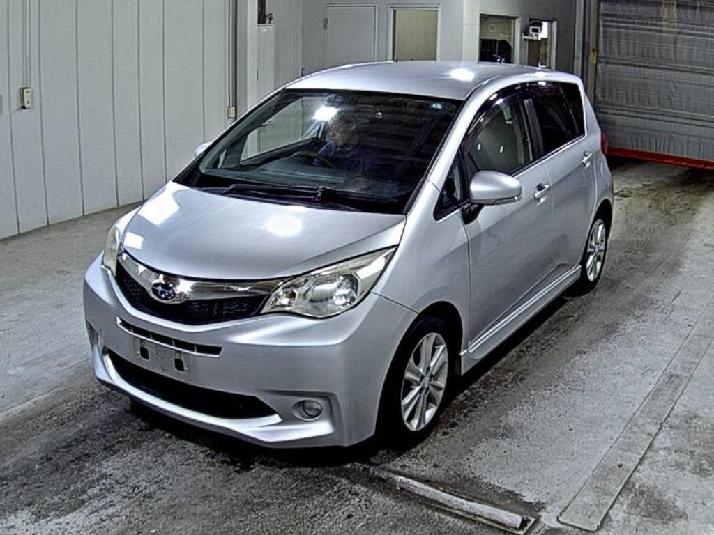 SUBARU TREZIA