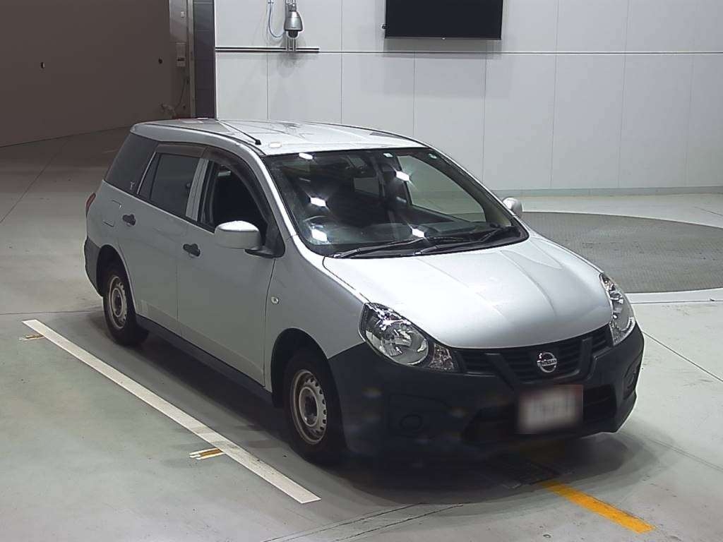 NISSAN AD