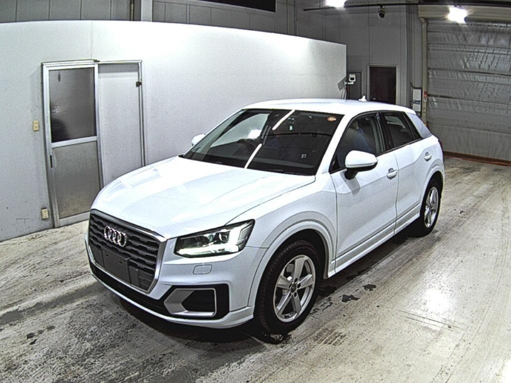 AUDI Q2