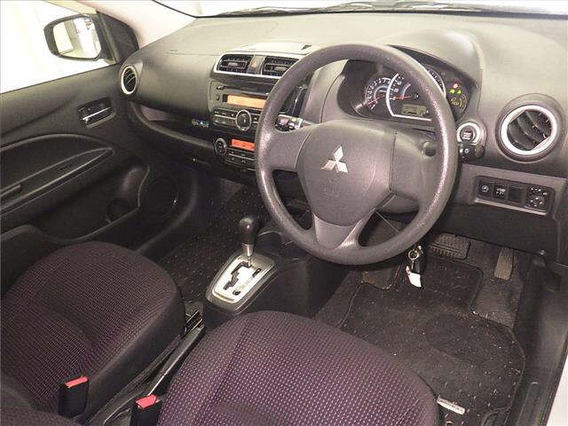 MITSUBISHI MIRAGE
