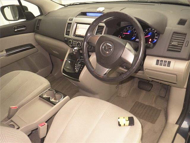 MAZDA MPV