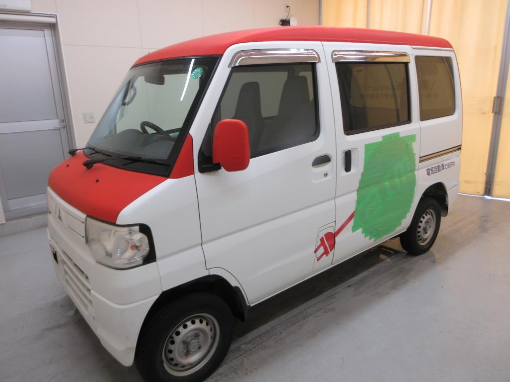 MITSUBISHI MINICAB MIEV