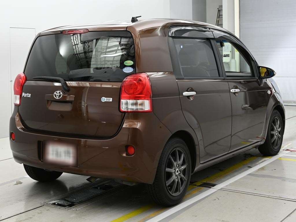 TOYOTA PORTE