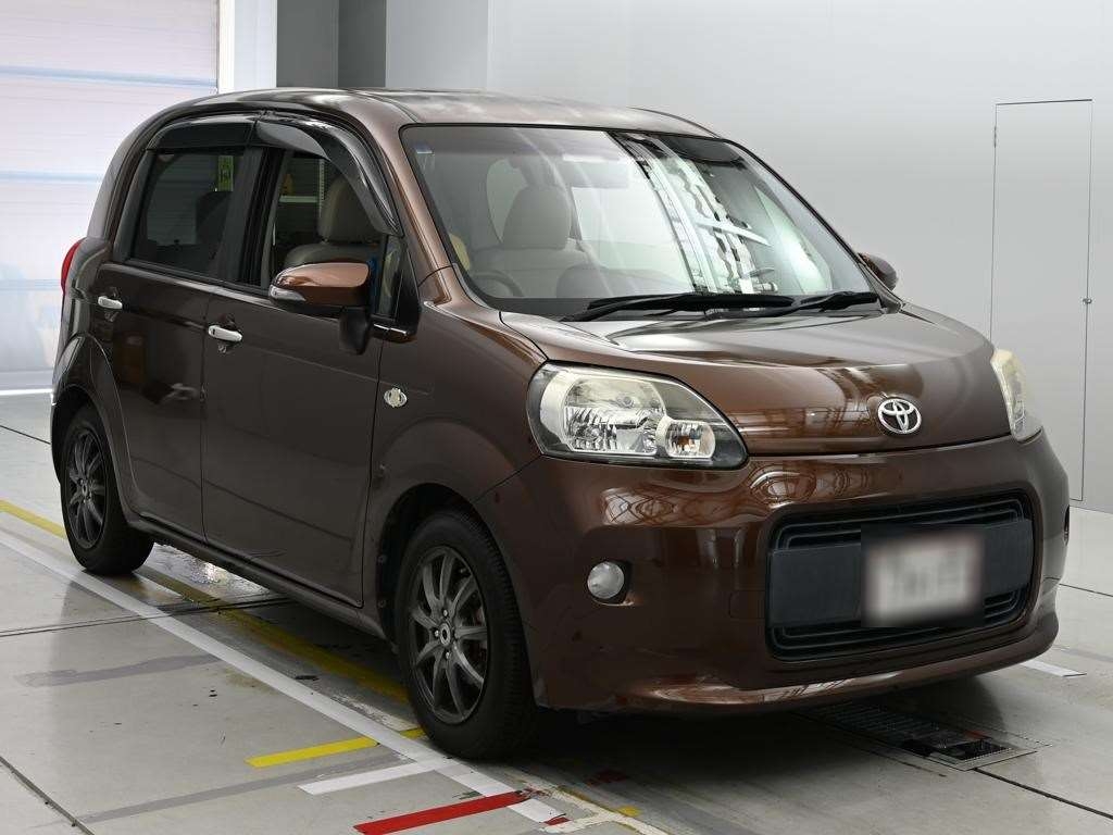 TOYOTA PORTE