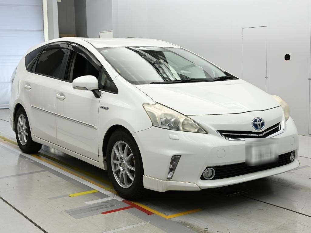 TOYOTA PRIUS ALPHA