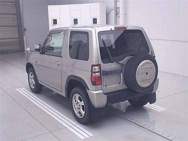 MITSUBISHI PAJERO MINI