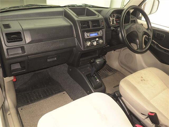 MITSUBISHI PAJERO MINI