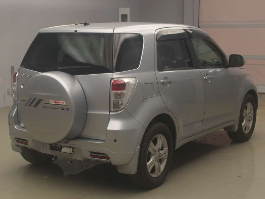 TOYOTA RUSH