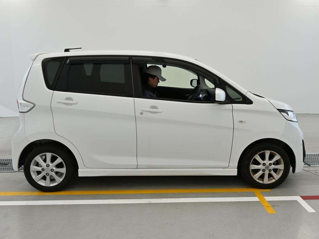 MITSUBISHI EK CUSTOM