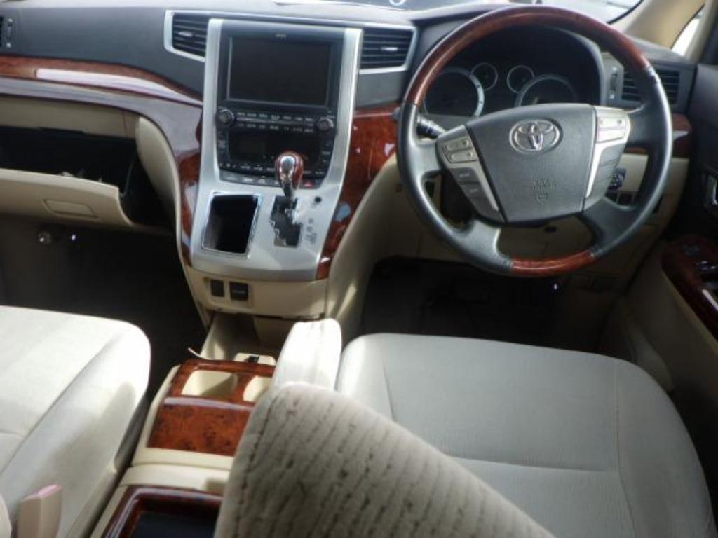 TOYOTA ALPHARD