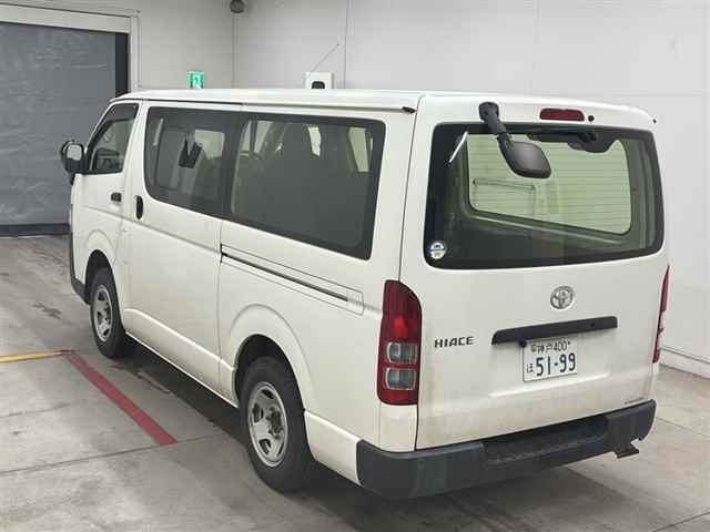 TOYOTA REGIUS ACE