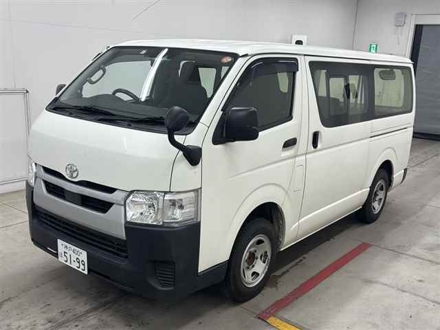TOYOTA REGIUS ACE