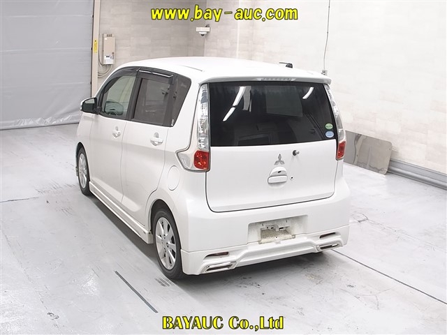 MITSUBISHI EK CUSTOM