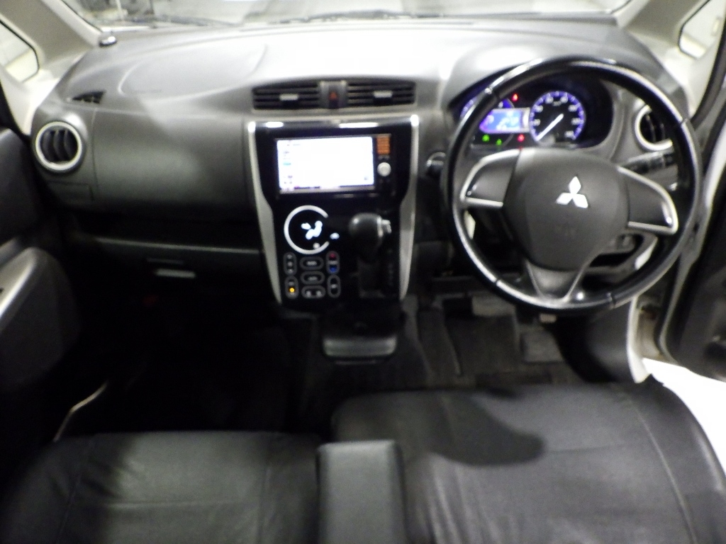MITSUBISHI EK CUSTOM