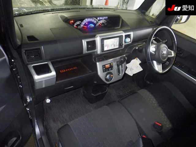 DAIHATSU WAKE