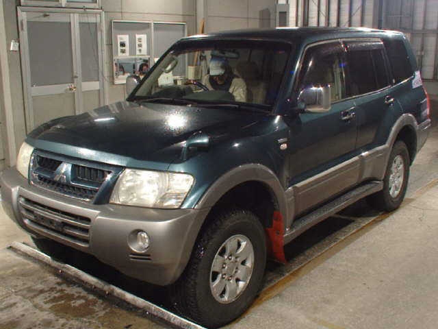 MITSUBISHI PAJERO