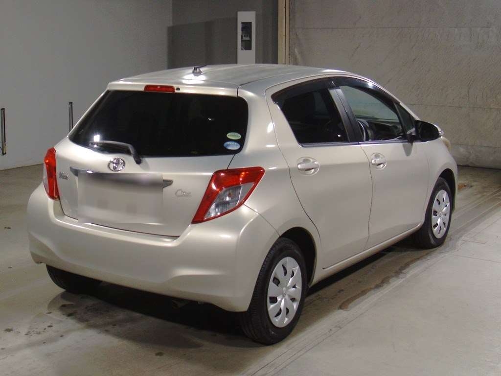 TOYOTA VITZ