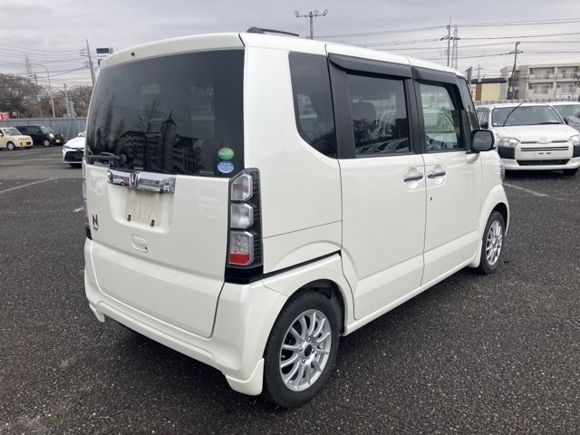HONDA N-BOX+