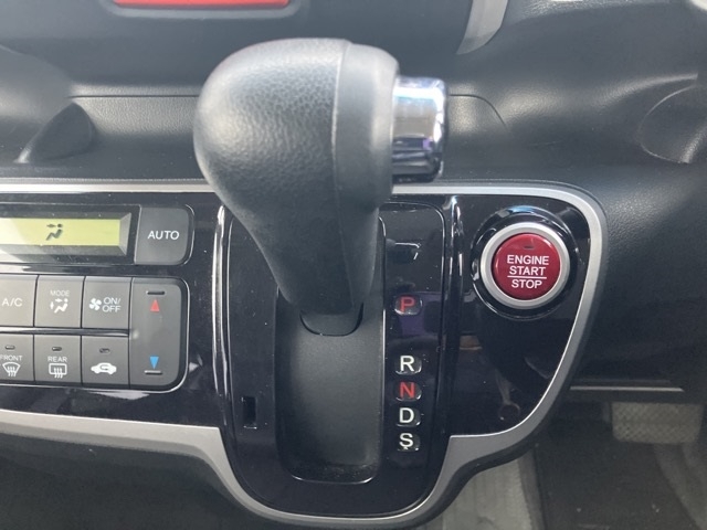 HONDA N-BOX+