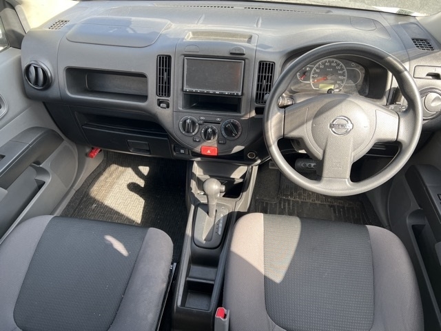 NISSAN AD