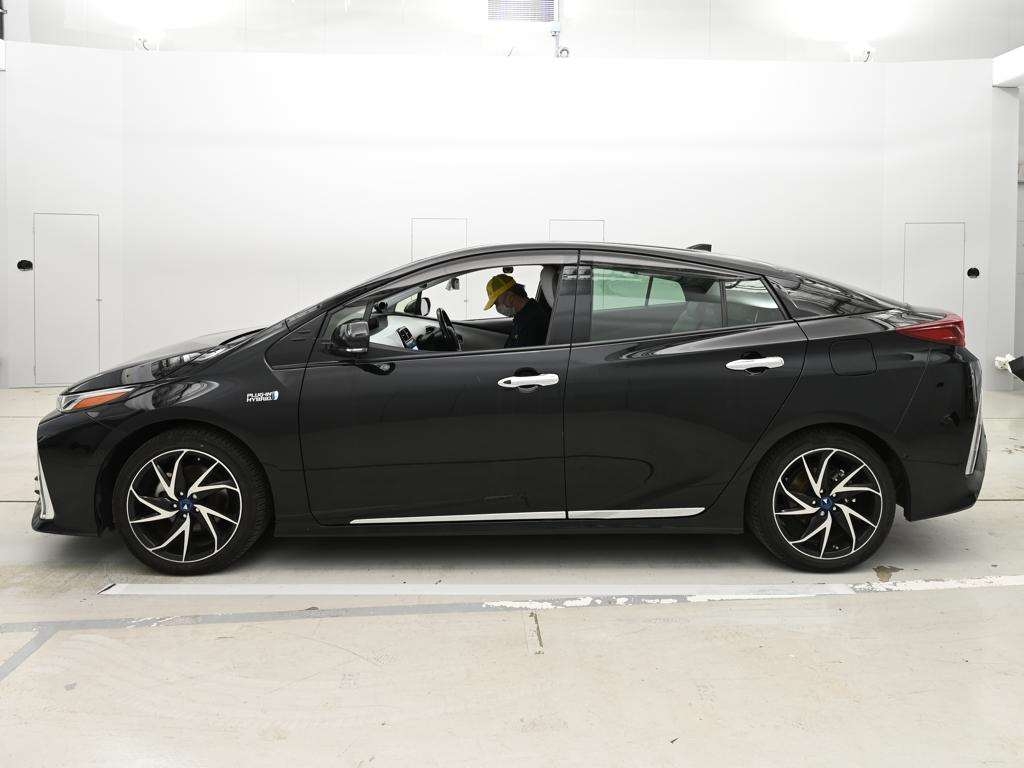 TOYOTA PRIUS PHV