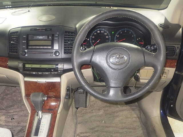TOYOTA PREMIO