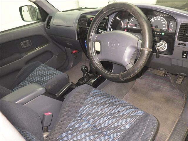 TOYOTA HILUX SURF