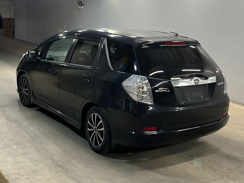 HONDA FIT SHUTTLE